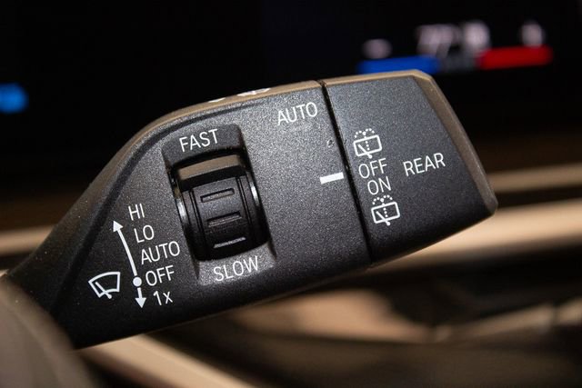 Used 2025 BMW X5 xDrive50e image 29