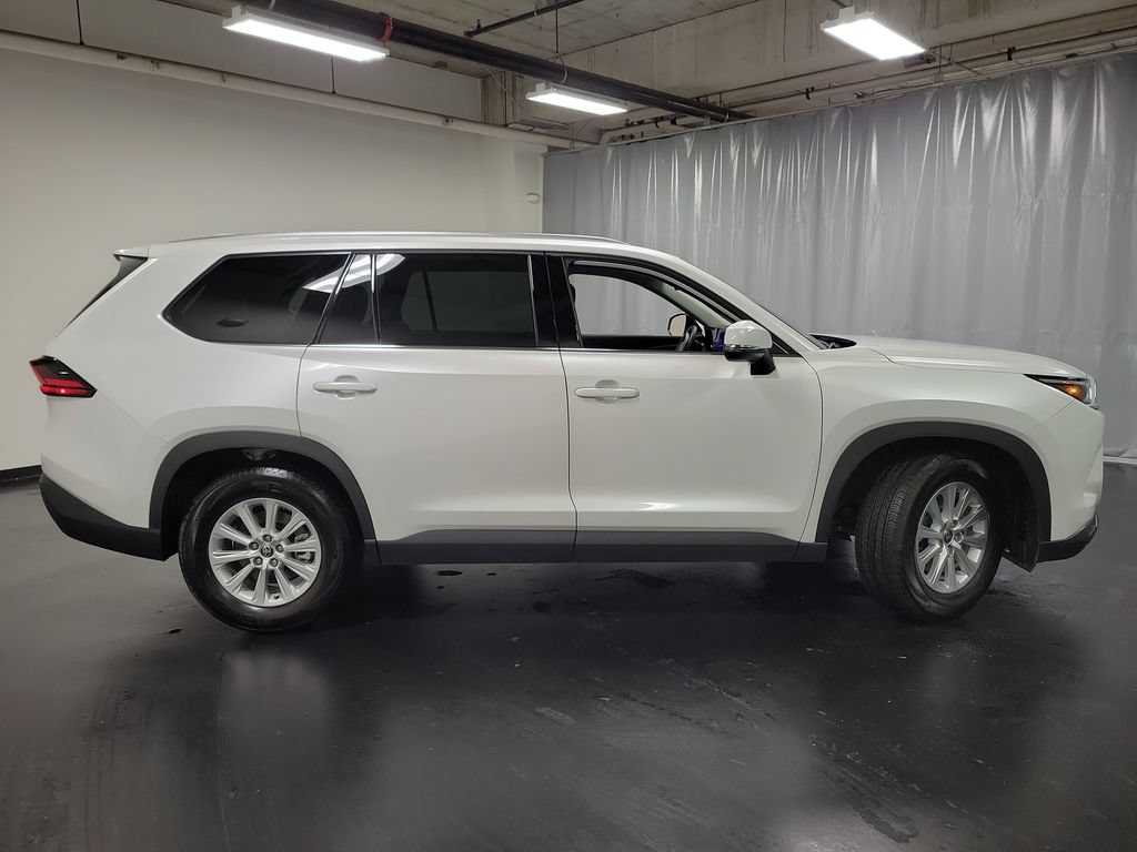 Used 2026 Toyota Grand Highlander AWD image 9