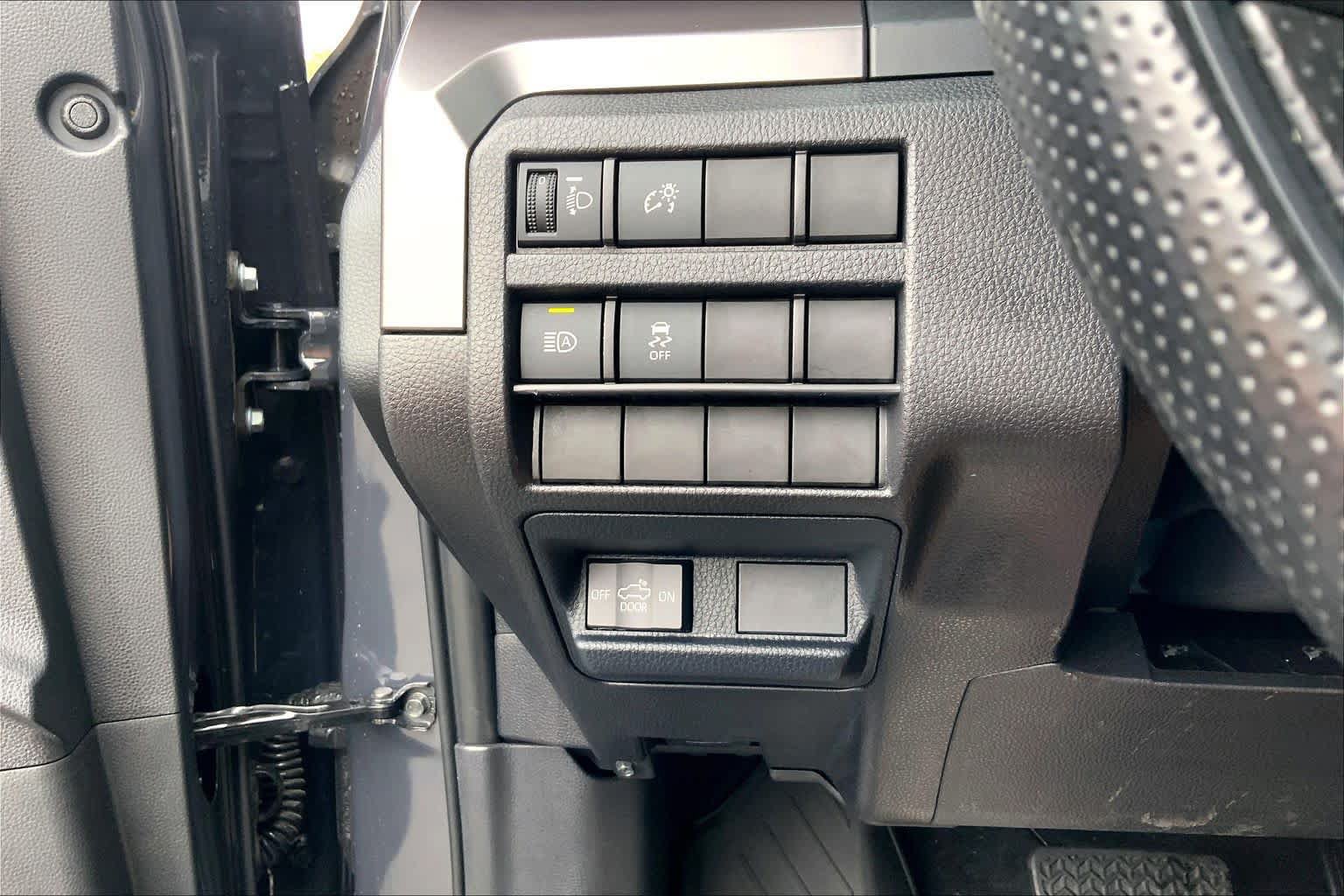 Used 2026 Toyota Tacoma SR5 AWD/4WD image 36