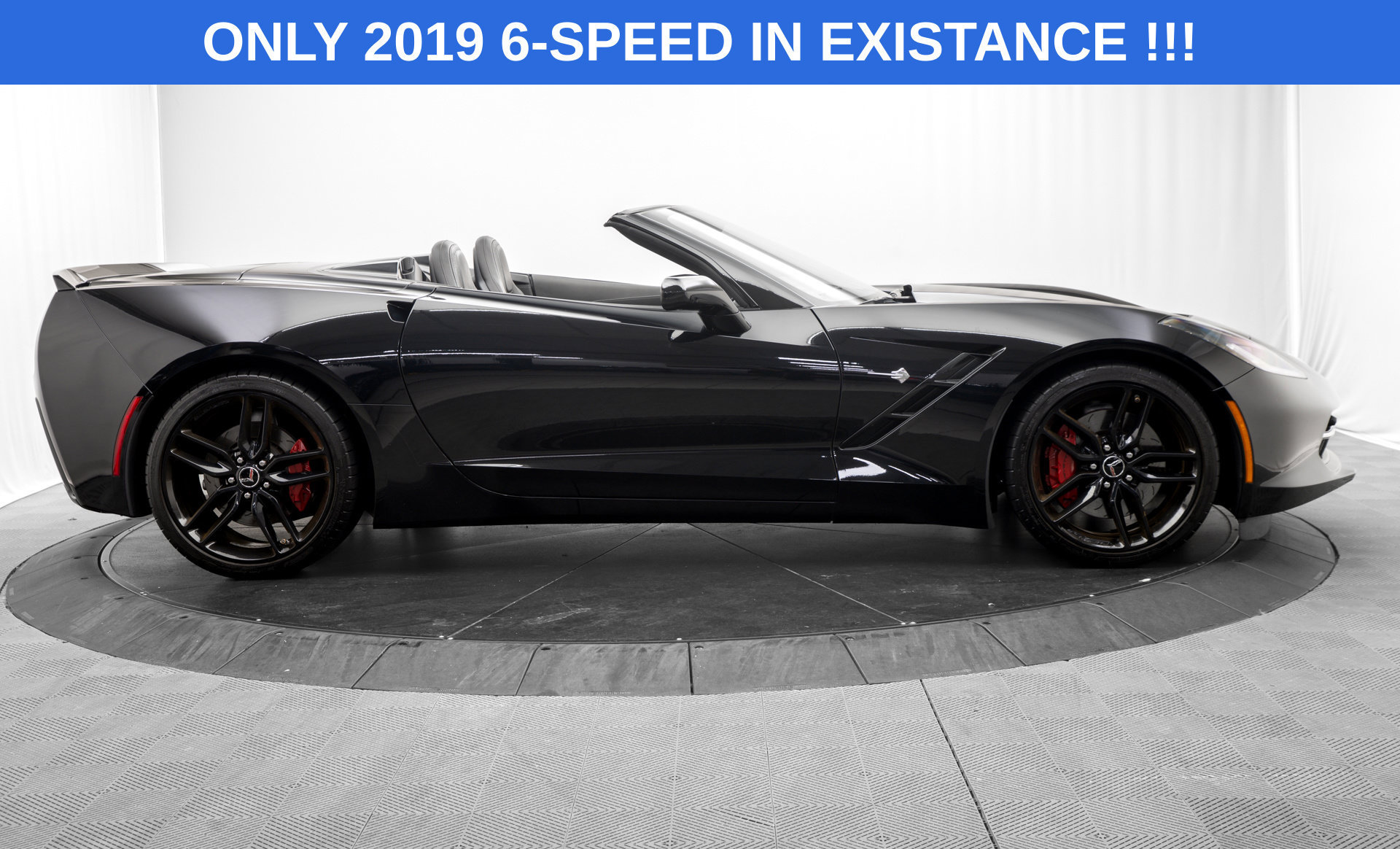 Used 2019 Chevrolet Corvette Stingray Convertible RWD image 8