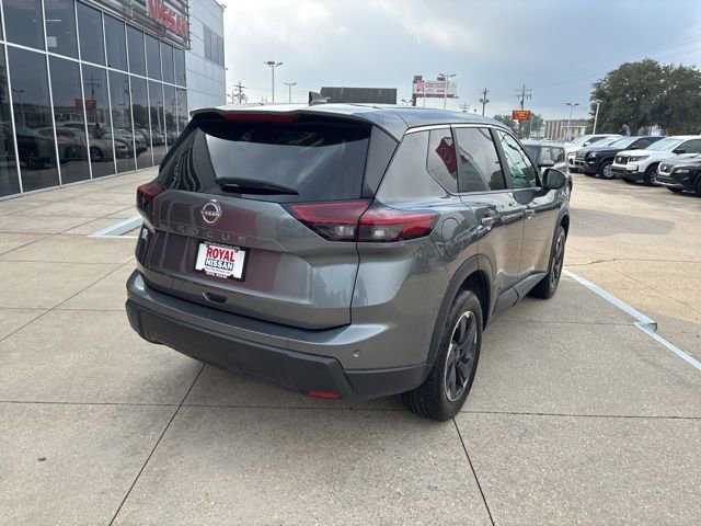 Used 2025 Nissan Rogue SV image 7