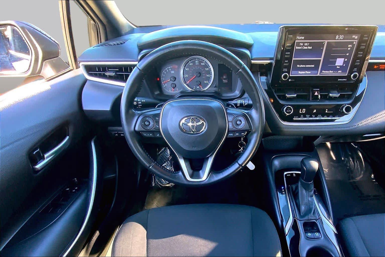 Used 2022 Toyota Corolla SE w/ Carpet Mat Package (TMS) FWD image 6
