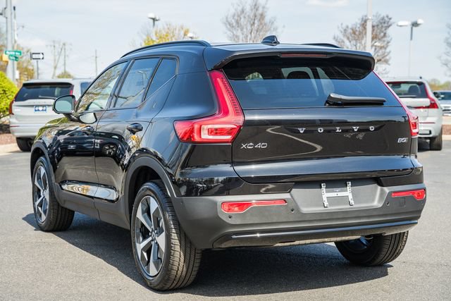 New 2026 Volvo XC40 B5 Plus w/ Climate Package AWD/4WD image 5