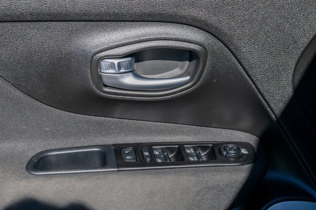 Used 2020 Jeep Renegade Sport AWD/4WD image 16