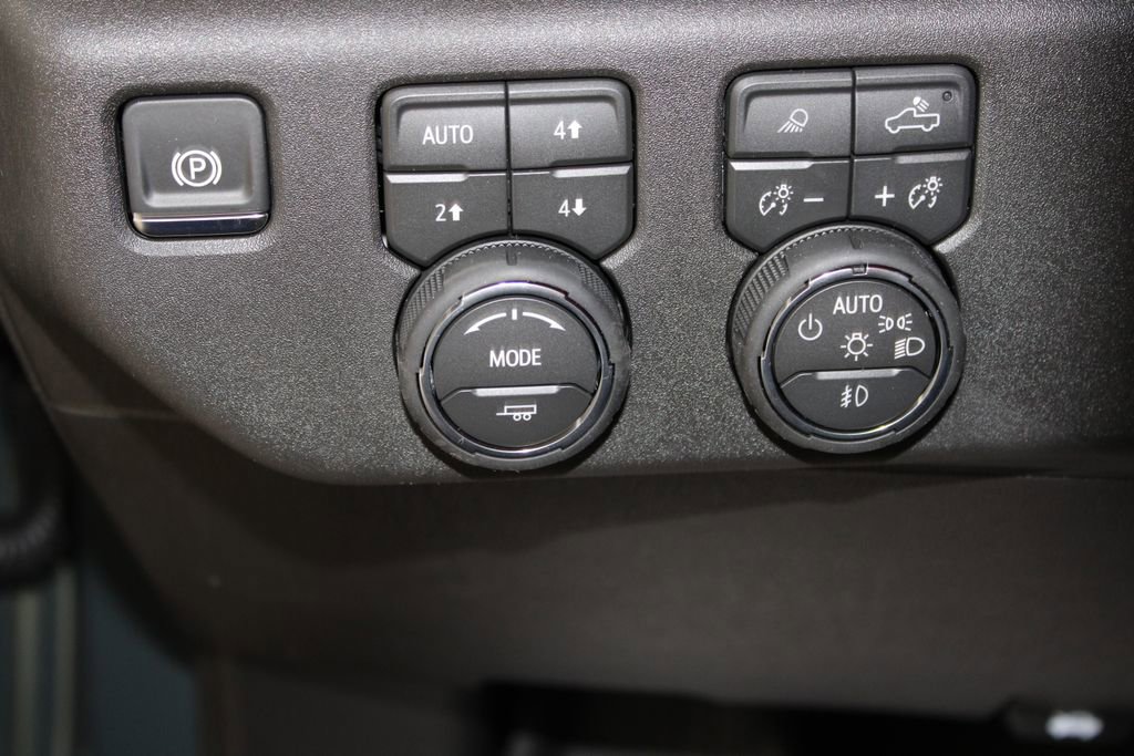 New 2026 Chevrolet Silverado 2500 ZR2 image 41