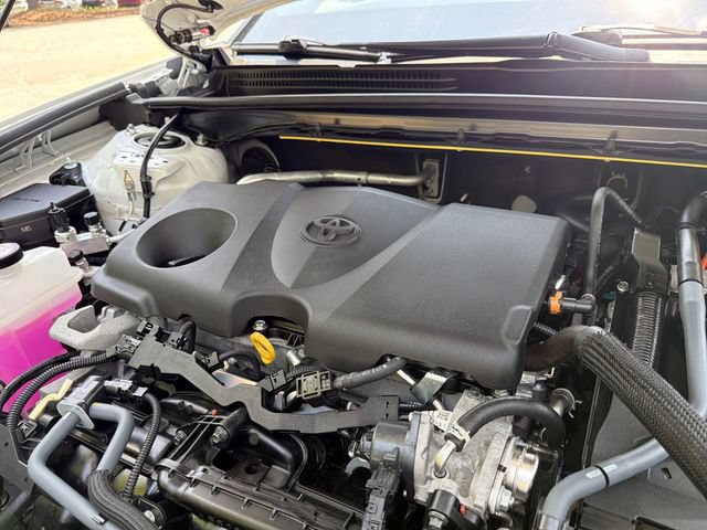 Used 2023 Toyota Crown AWD/4WD image 28