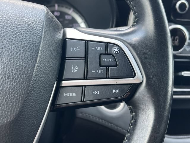 Used 2024 Toyota Highlander LE AWD/4WD image 28