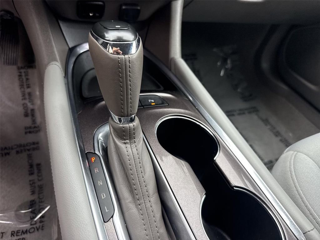 Used 2018 Chevrolet Malibu LT w/ Driver Confidence Package FWD image 14