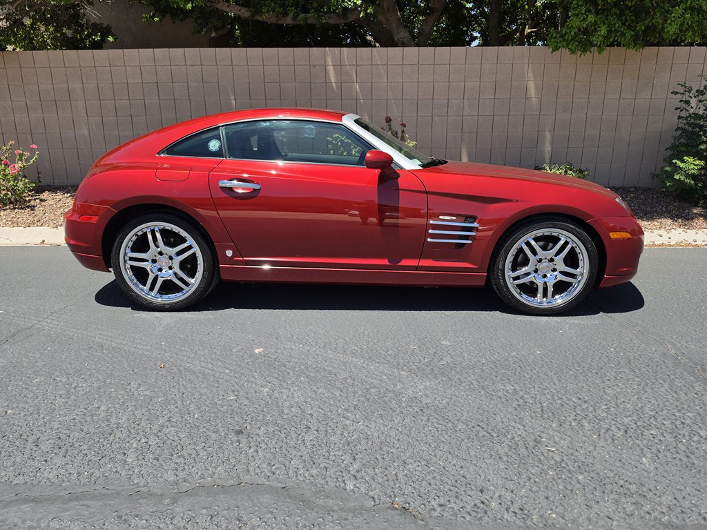 Used 2004 Chrysler Crossfire Coupe RWD image 2