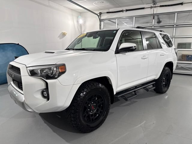 Used 2024 Toyota 4Runner TRD Off-Road Premium w/ Off Road Premium Plus Package AWD/4WD image 4