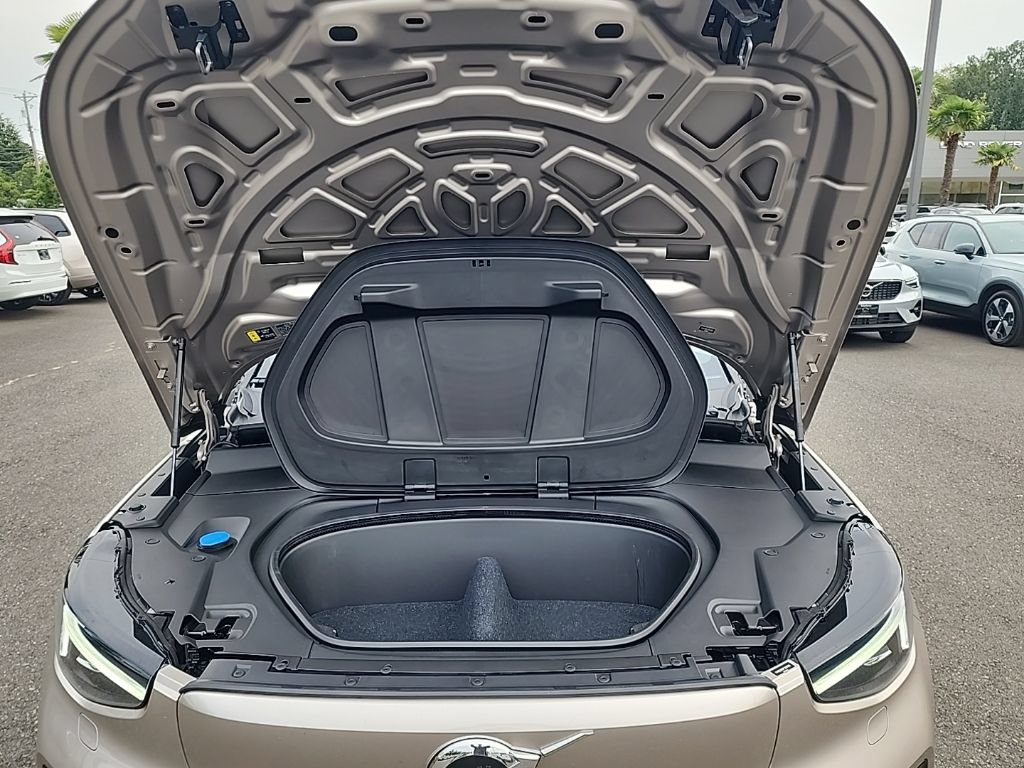 Used 2023 Volvo XC40 Recharge Ultimate w/ Protection Package Premier AWD/4WD image 29