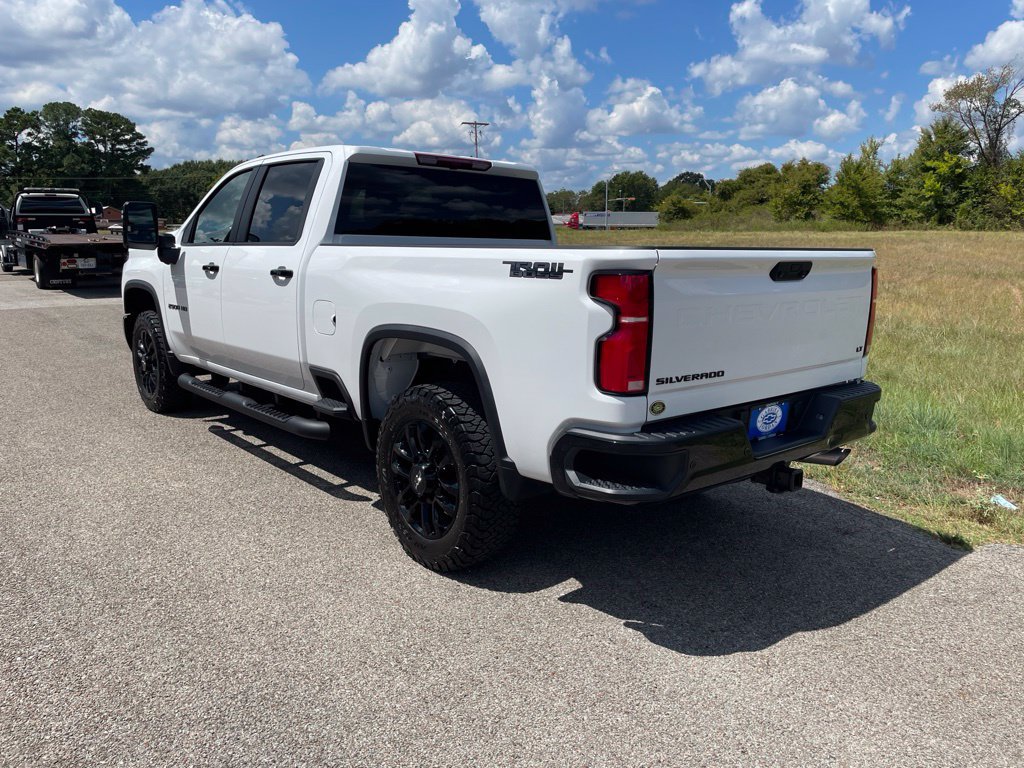 Used 2026 Chevrolet Silverado 2500 LT w/ Trail Boss Package AWD/4WD image 3