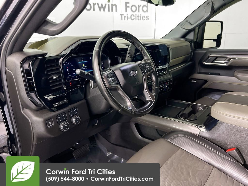 Used 2024 Chevrolet Silverado 2500 ZR2 w/ Technology Package video 3