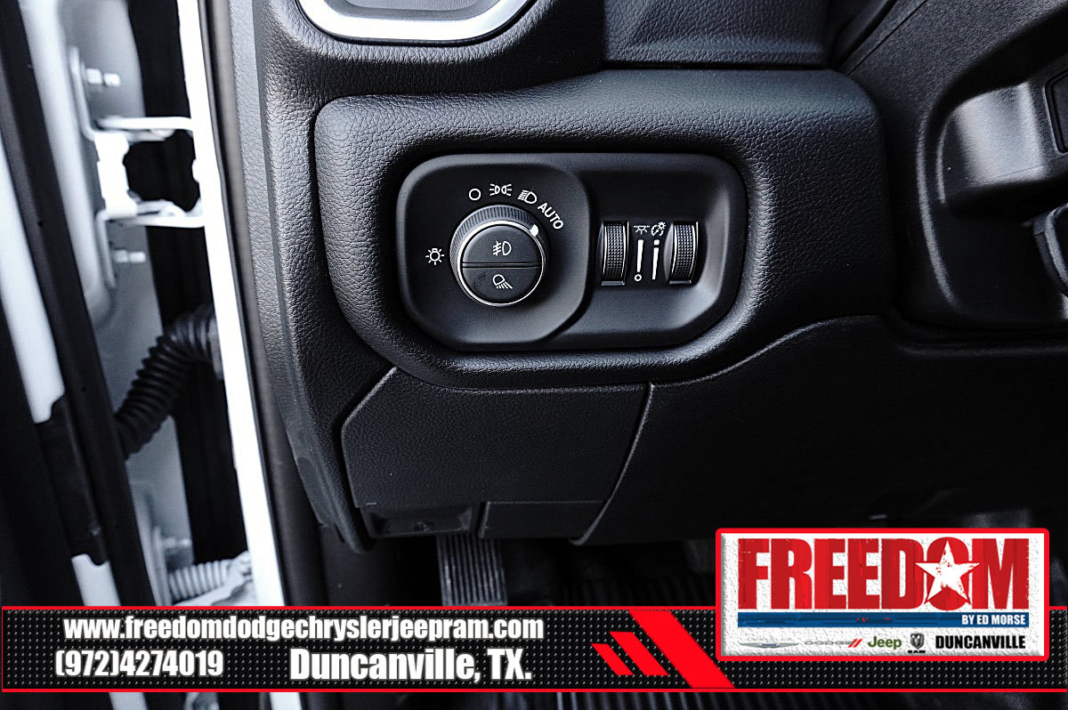 New 2026 RAM 4500 4x4 Crew Cab DRW w/ Laramie Trim Package image 26