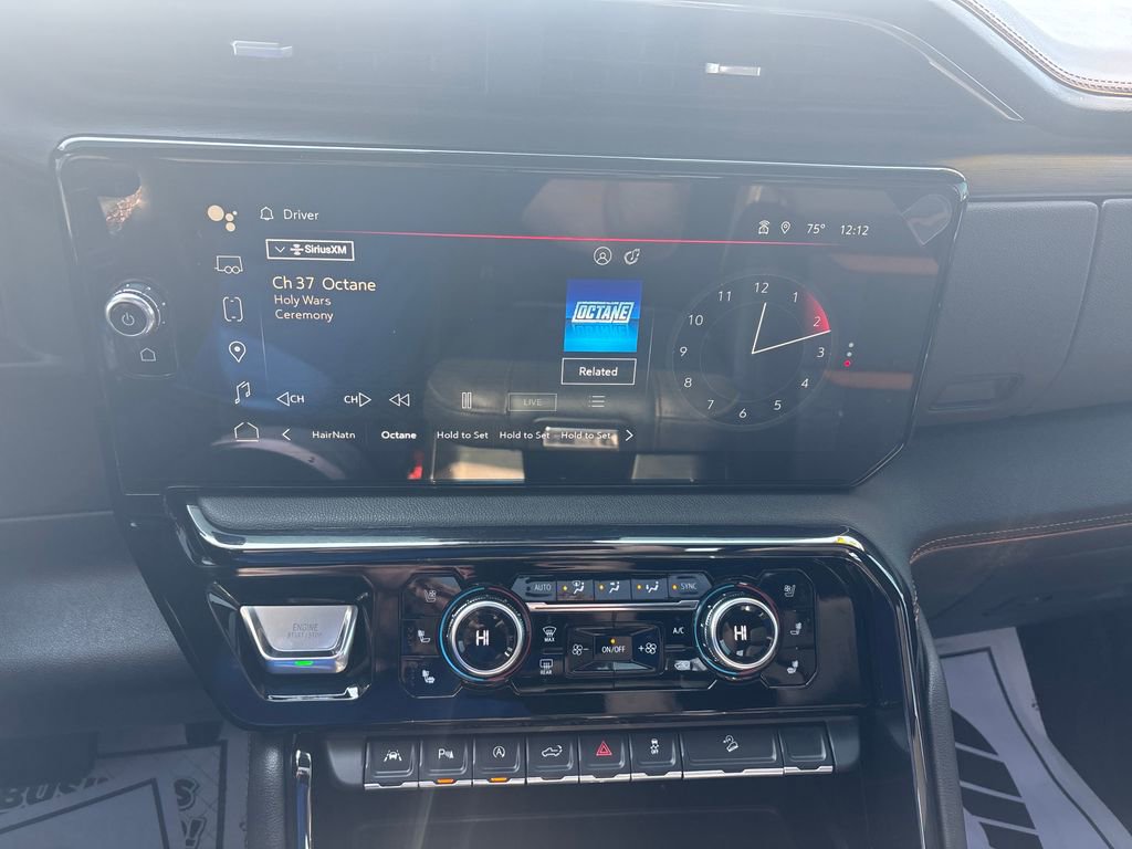 Used 2024 GMC Sierra 1500 AT4 w/ Technology Package image 23