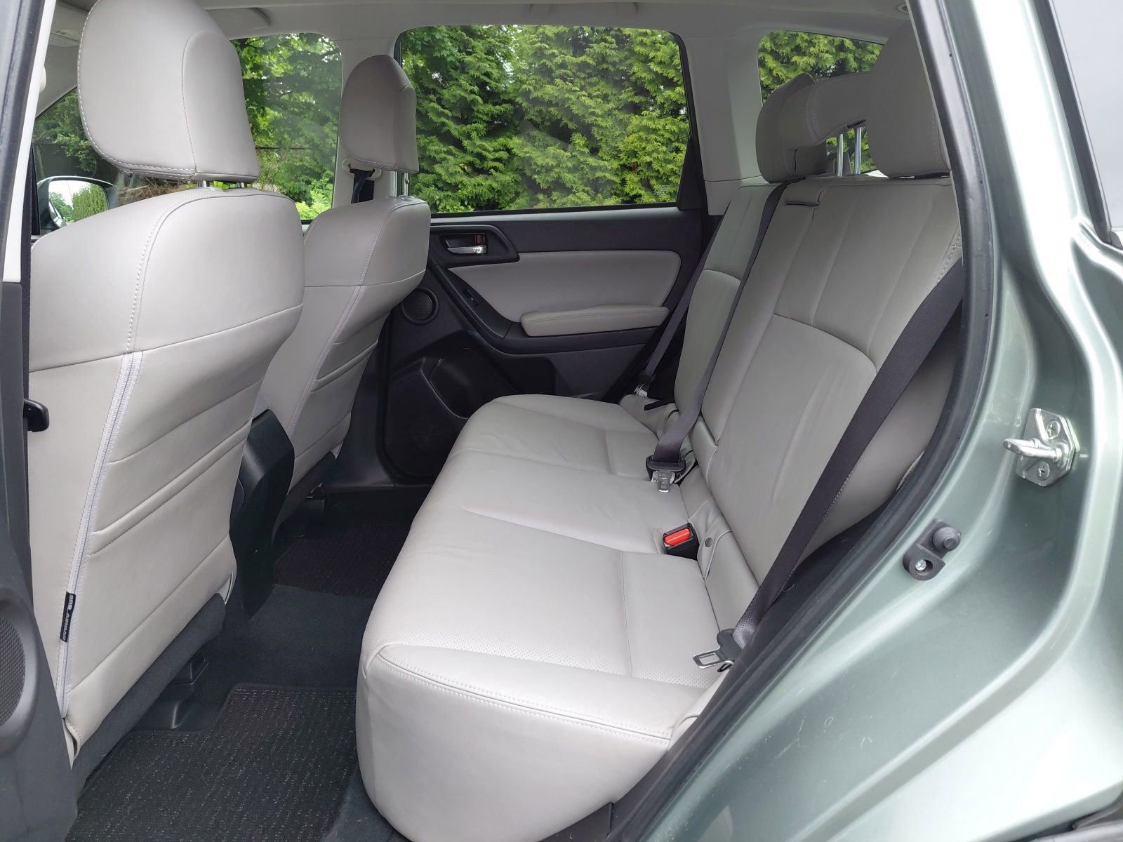 Used 2015 Subaru Forester 2.5i Touring AWD/4WD image 17