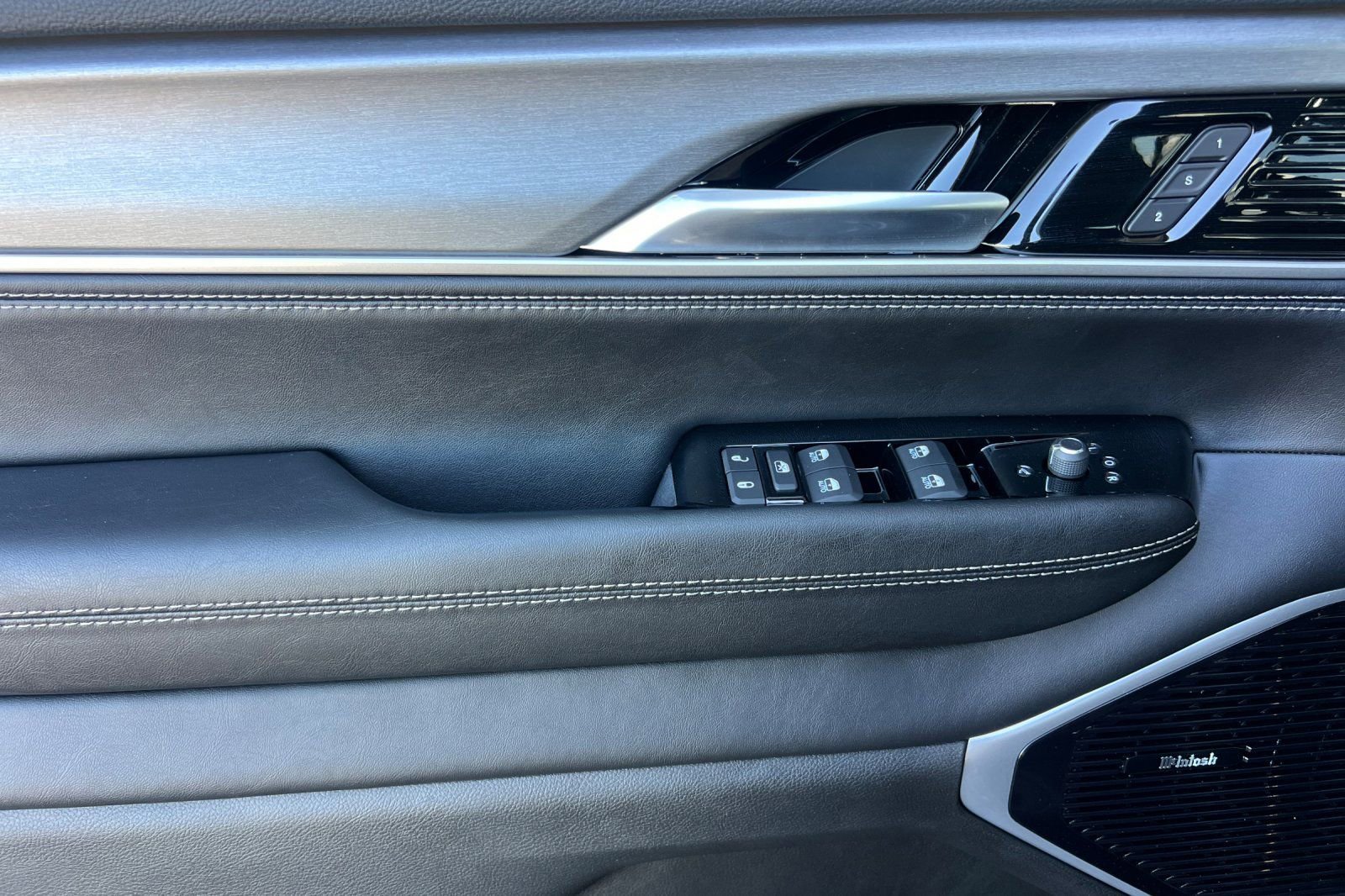 New 2026 Jeep Grand Wagoneer Limited image 11