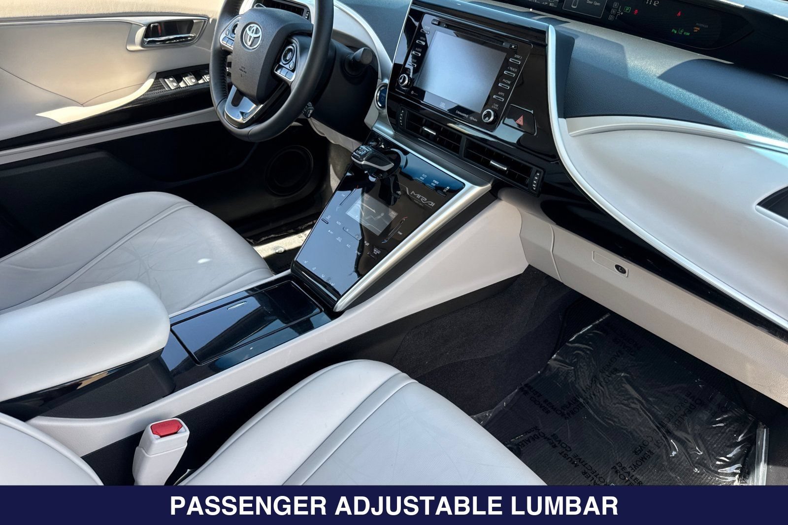 Used 2018 Toyota Mirai FWD image 16