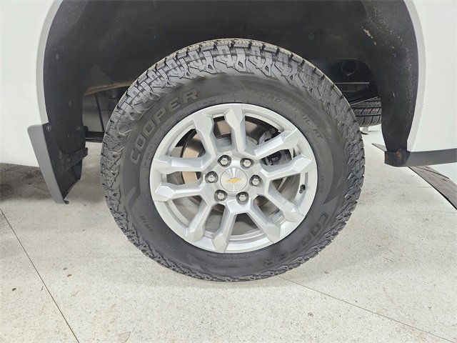 Used 2023 Chevrolet Silverado 1500 LT w/ Safety Package image 40