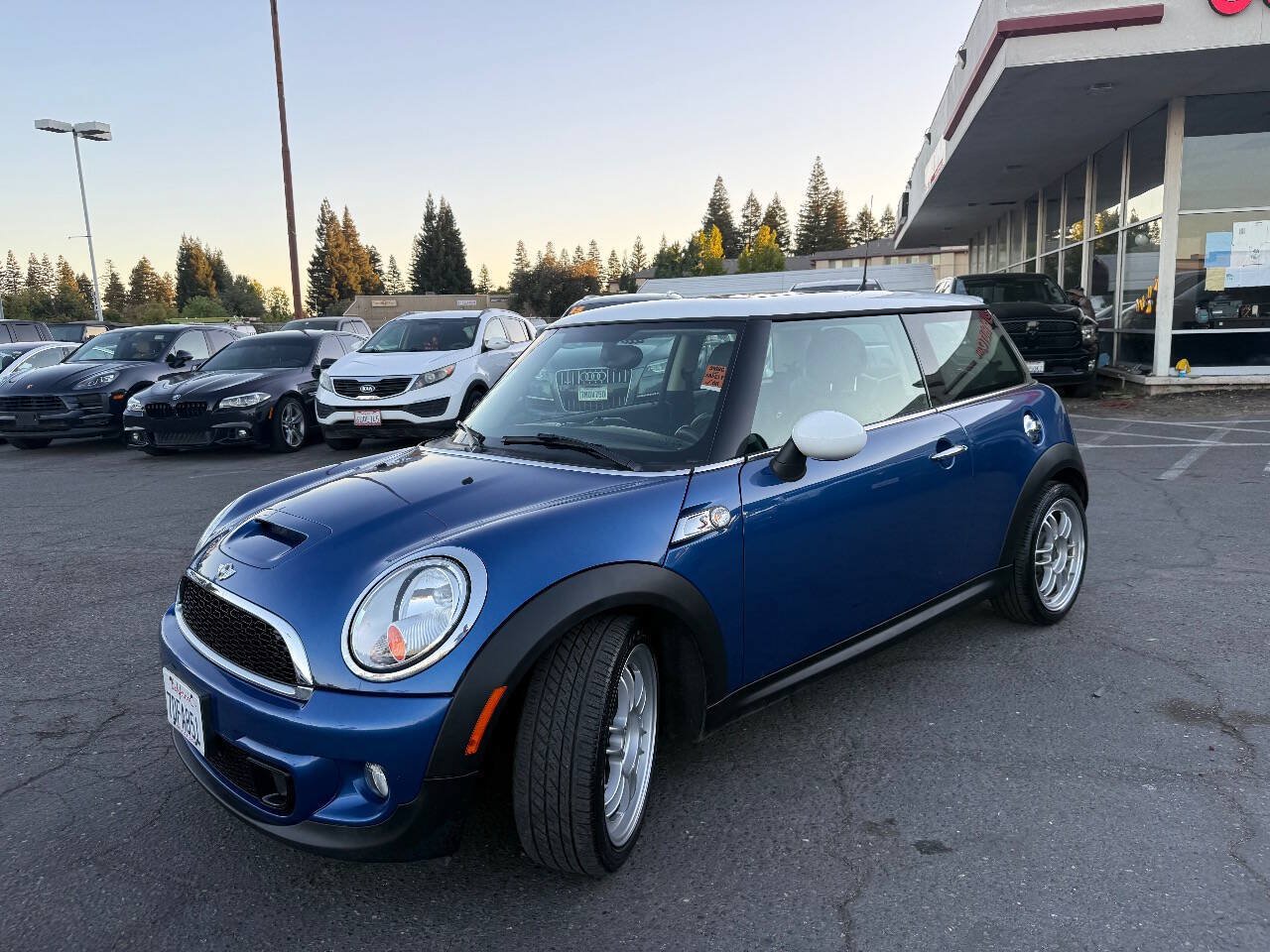 Used 2013 MINI Cooper S FWD image 3
