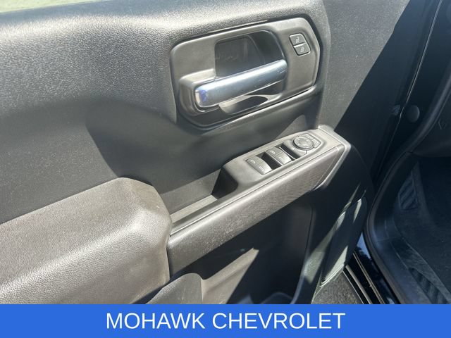 Used 2022 Chevrolet Silverado 1500 Custom AWD/4WD image 23