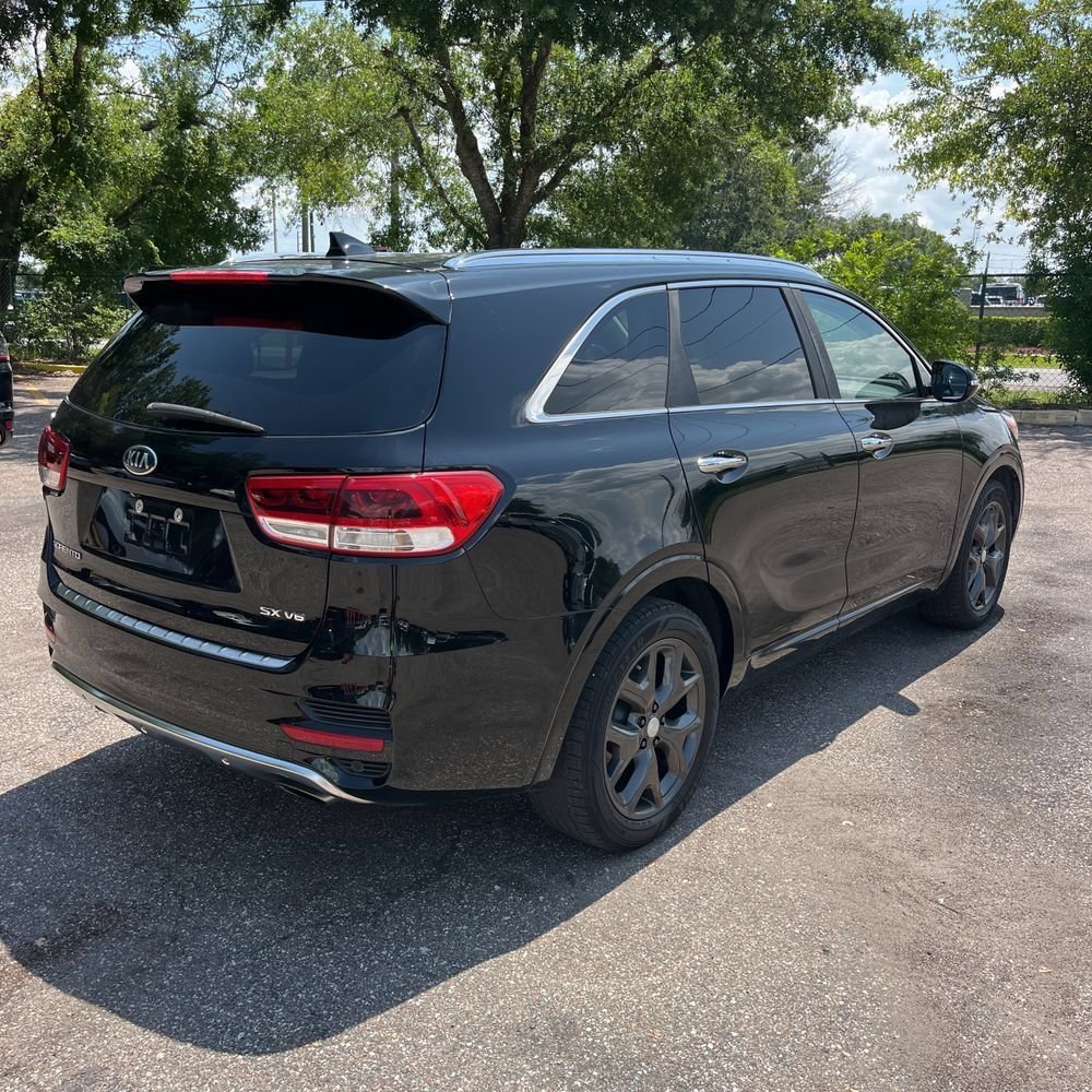 Used 2017 Kia Sorento SX FWD image 3