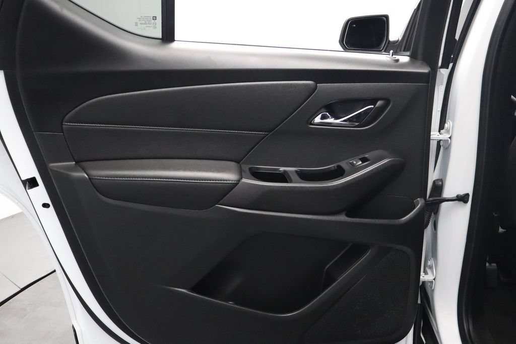 Used 2023 Chevrolet Traverse LT FWD image 37