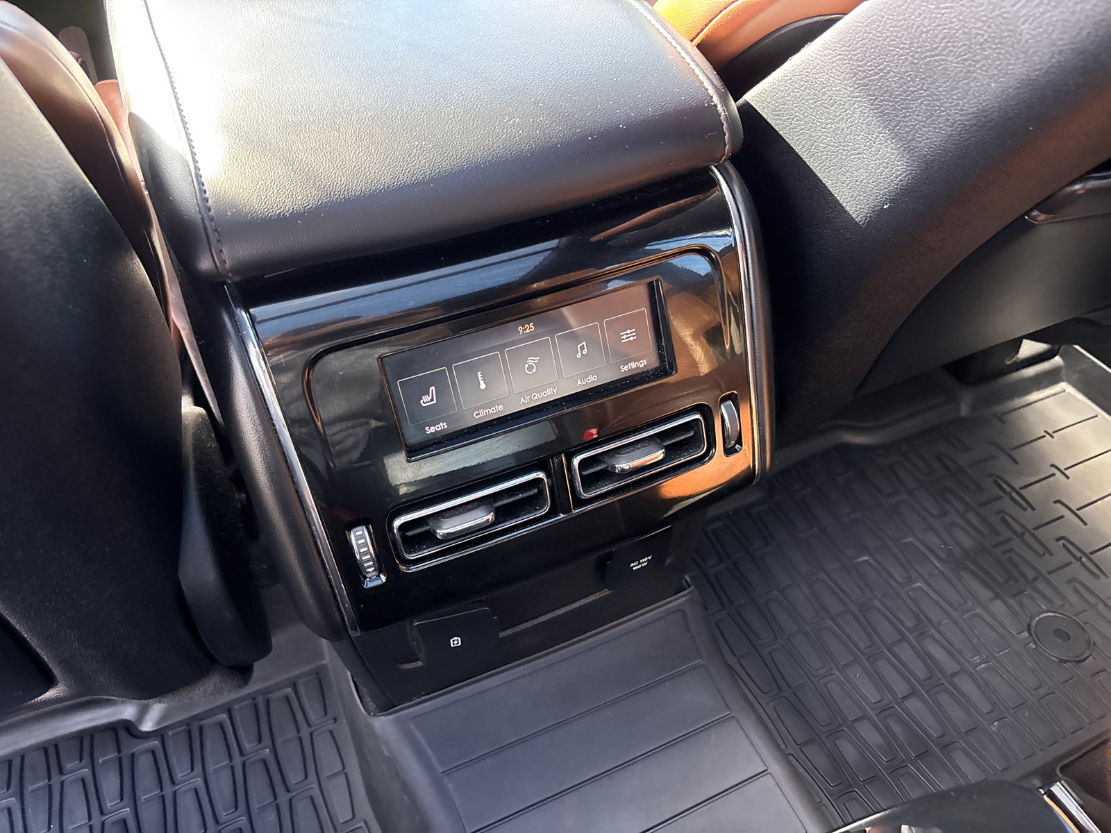 Used 2021 Lincoln Aviator Reserve w/ Equipment Group 210A AWD/4WD image 31