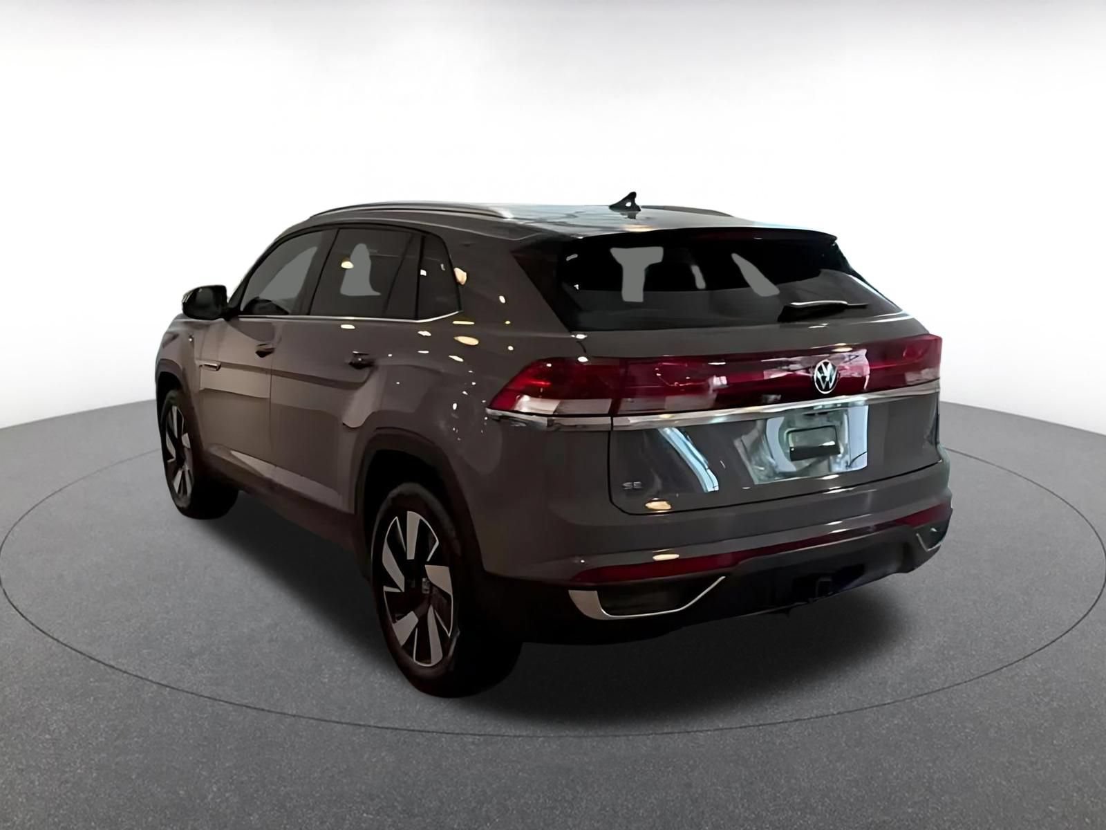 Used 2026 Volkswagen Atlas Cross Sport SE AWD/4WD image 9