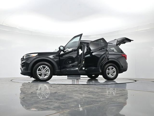 Used 2022 Ford Explorer XLT image 49
