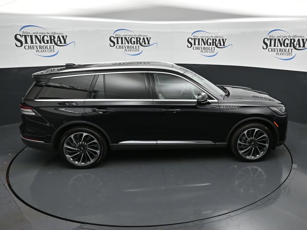 Used 2026 Lincoln Aviator Reserve AWD/4WD image 25