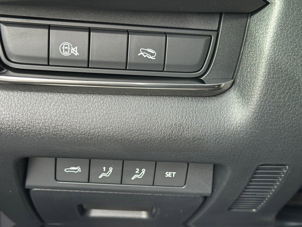 Used 2025 MAZDA CX-30 AWD 2.5 S w/ Premium Package image 19