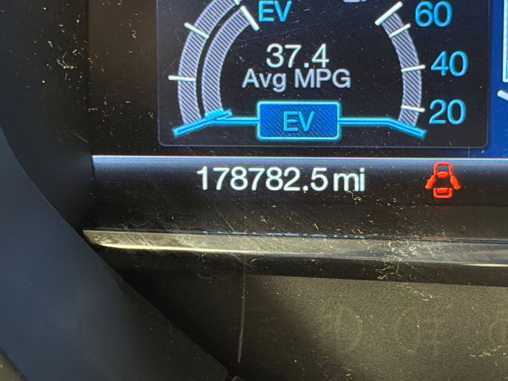 Used 2015 Lincoln MKZ Hybrid image 27