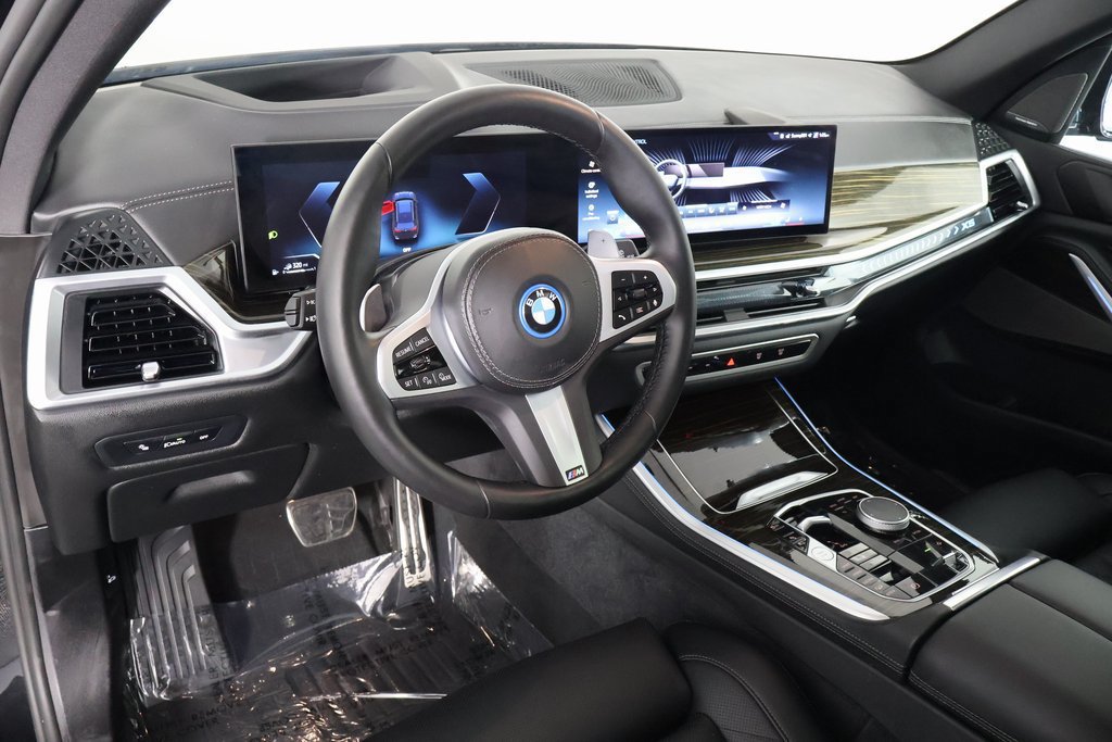 Used 2026 BMW X5 xDrive50e w/ M Sport Package AWD/4WD image 7