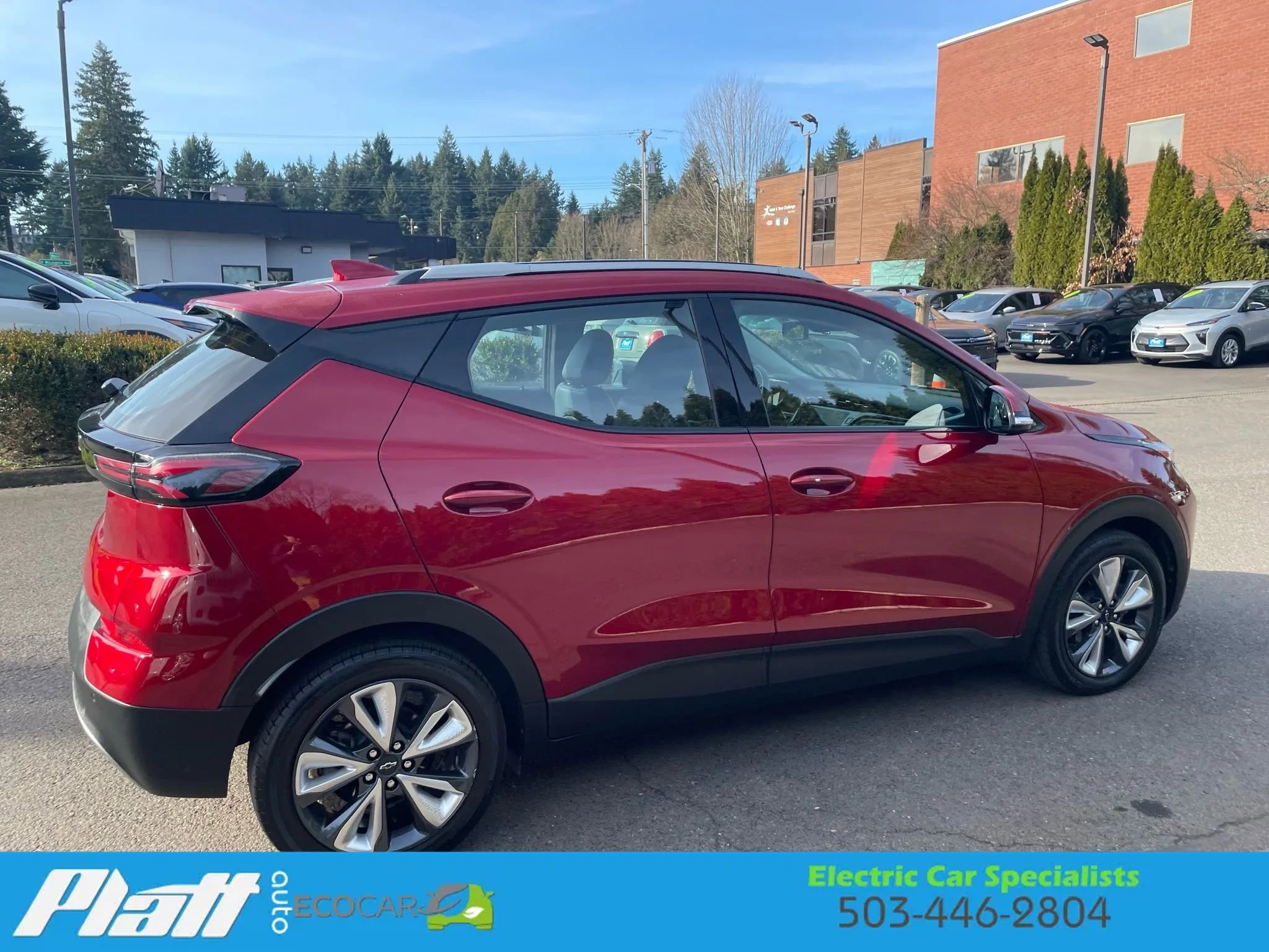 Used 2022 Chevrolet Bolt EUV LT w/ Convenience Package image 12