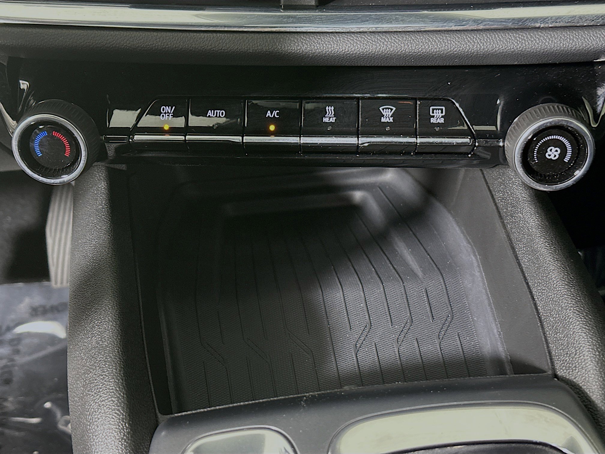 Used 2025 Chevrolet Equinox EV LT image 22