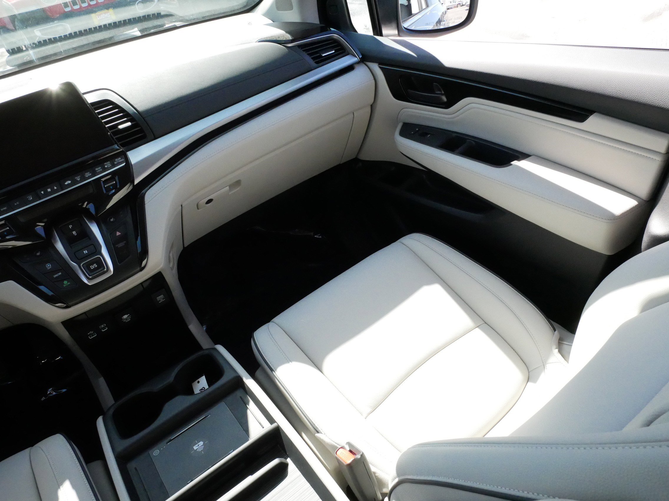 Certified 2026 Honda Odyssey Touring image 11