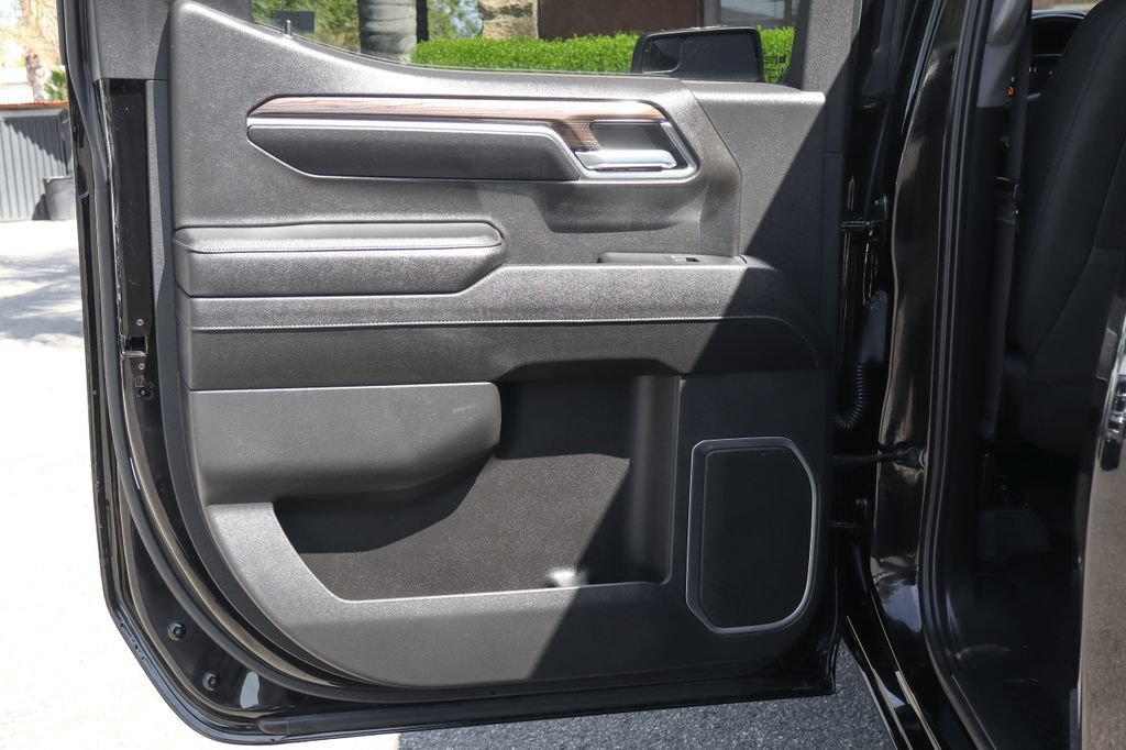 Used 2023 Chevrolet Silverado 1500 RST AWD/4WD image 40