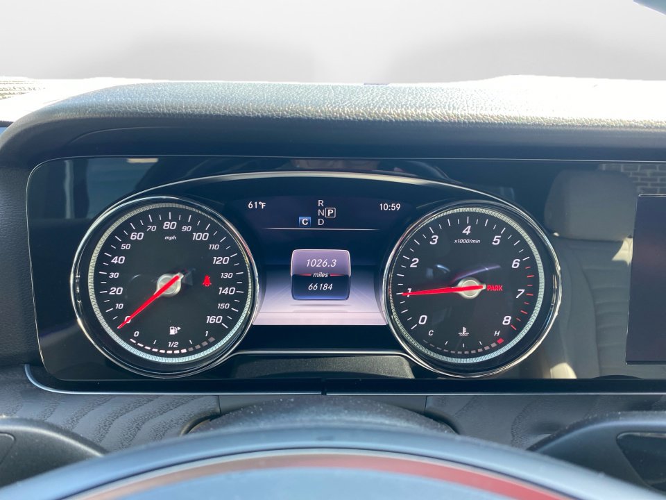 Used 2018 Mercedes-Benz E 300 image 11