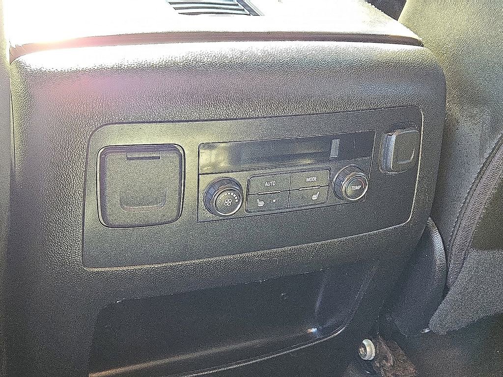 Used 2020 GMC Yukon XL Denali image 18