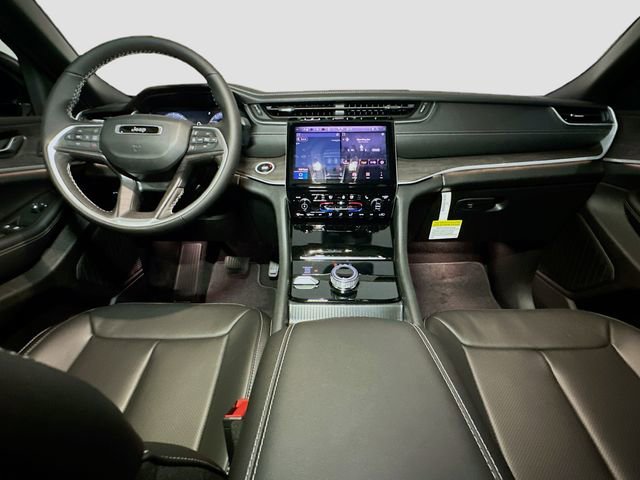 New 2025 Jeep Grand Cherokee Limited w/ Luxury Tech Group II image 6