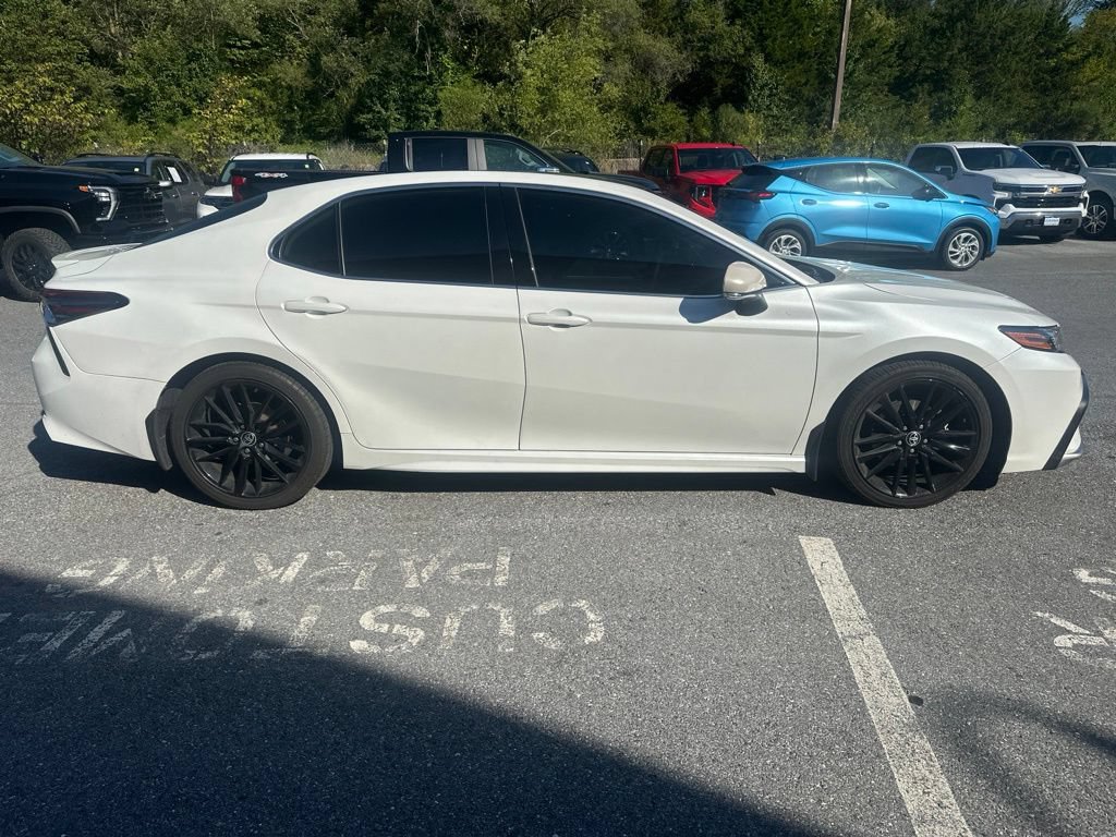 Used 2022 Toyota Camry XSE w/ Cold Weather Package AWD/4WD image 4