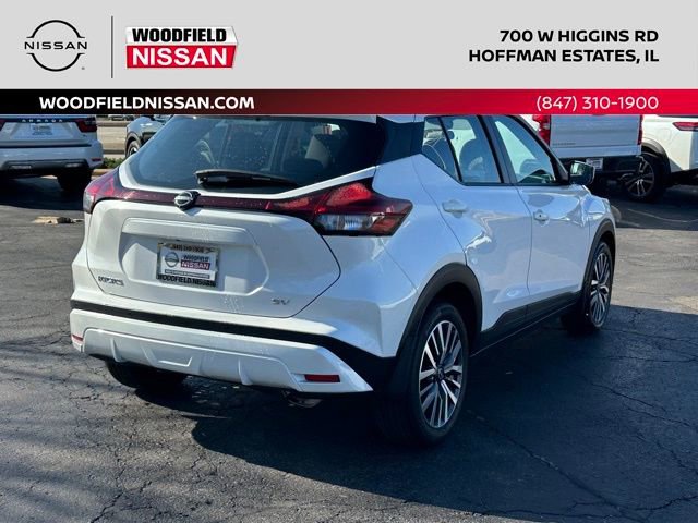 Certified 2023 Nissan Kicks SV image 3