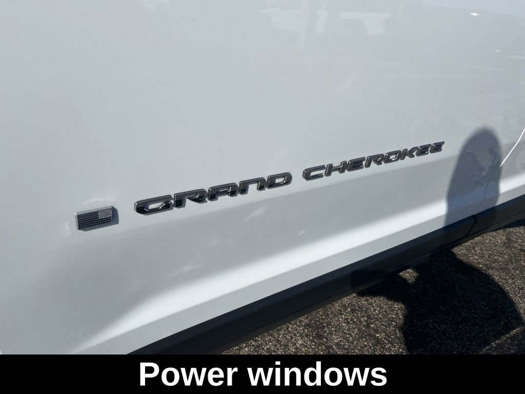 Certified 2023 Jeep Grand Cherokee L Laredo image 19