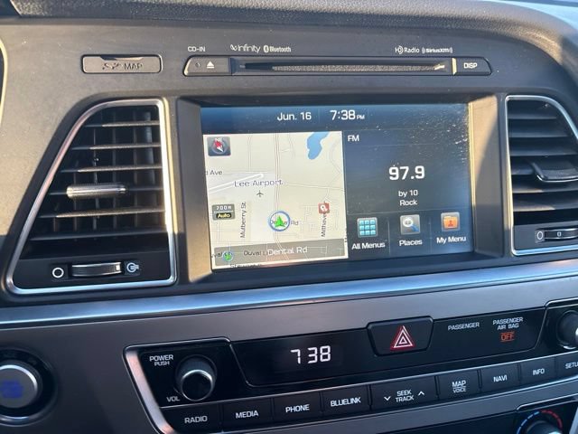 Used 2017 Hyundai Sonata Limited w/ Ultimate Package 04 FWD image 8