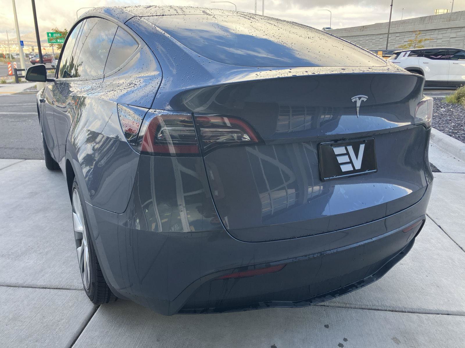 Used 2023 Tesla Model Y 2WD image 6