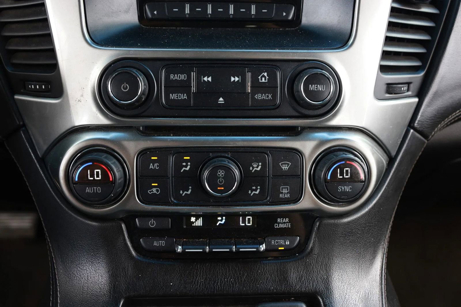 Used 2015 Chevrolet Suburban LS w/ Max Trailering Package image 32