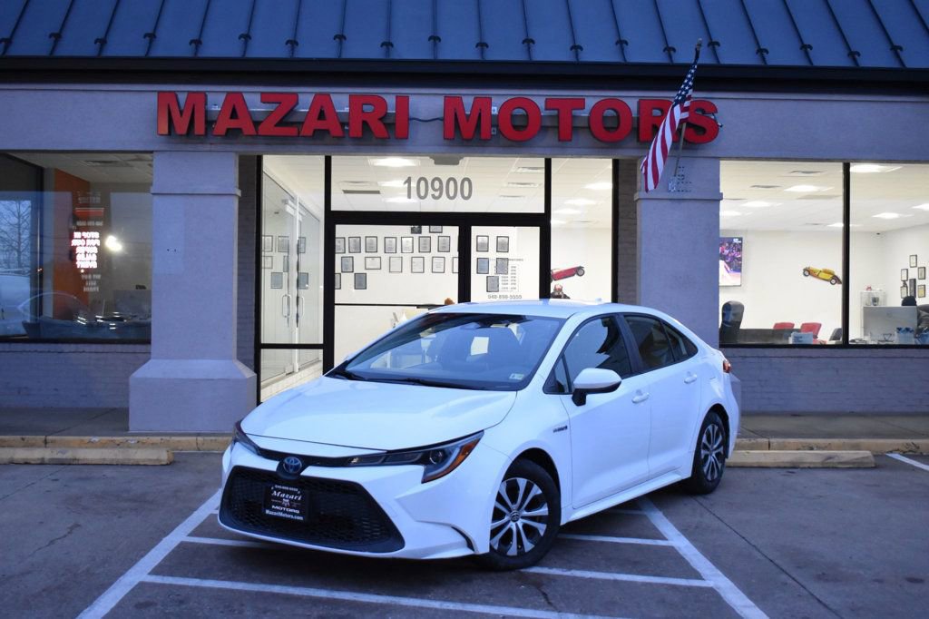 Used 2020 Toyota Corolla LE image 2