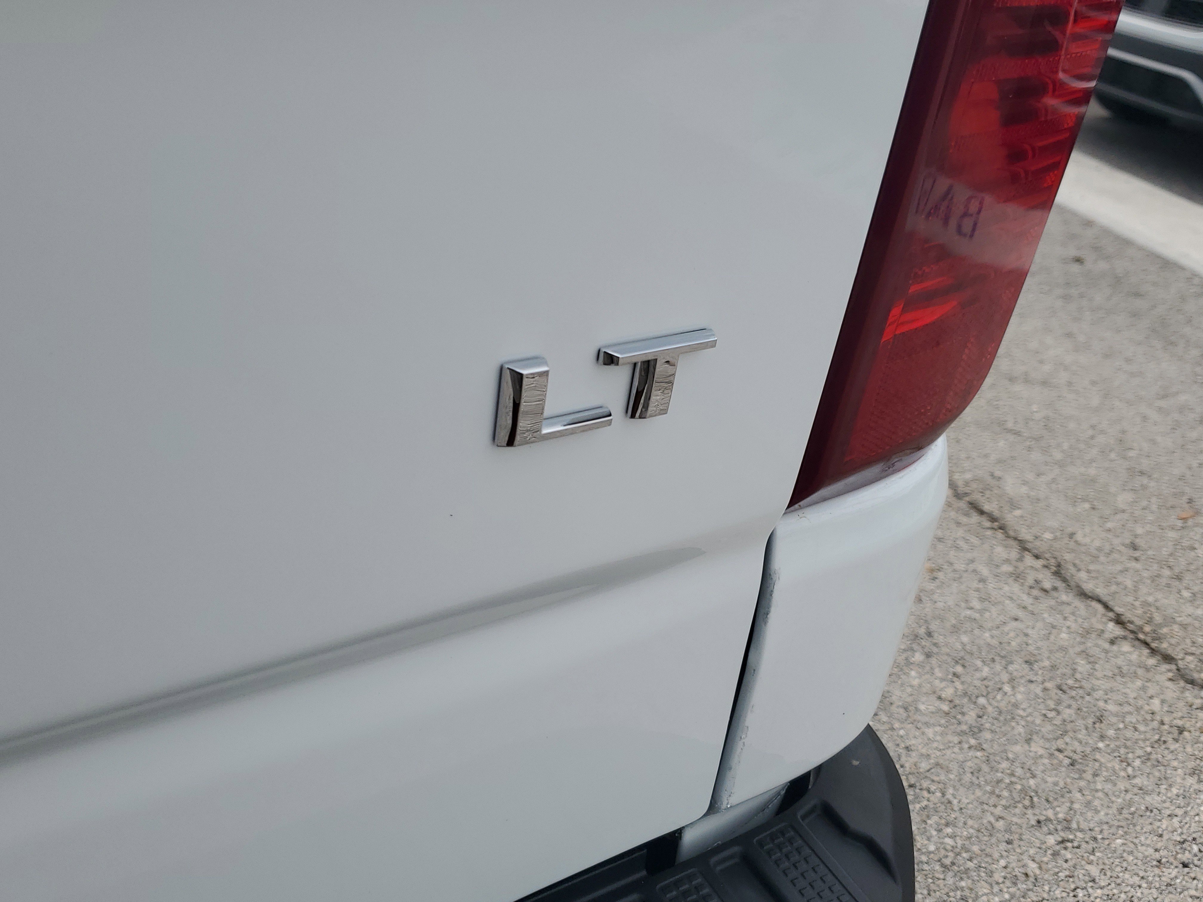 Used 2022 Chevrolet Silverado 1500 LT w/ All Star Edition Plus image 9