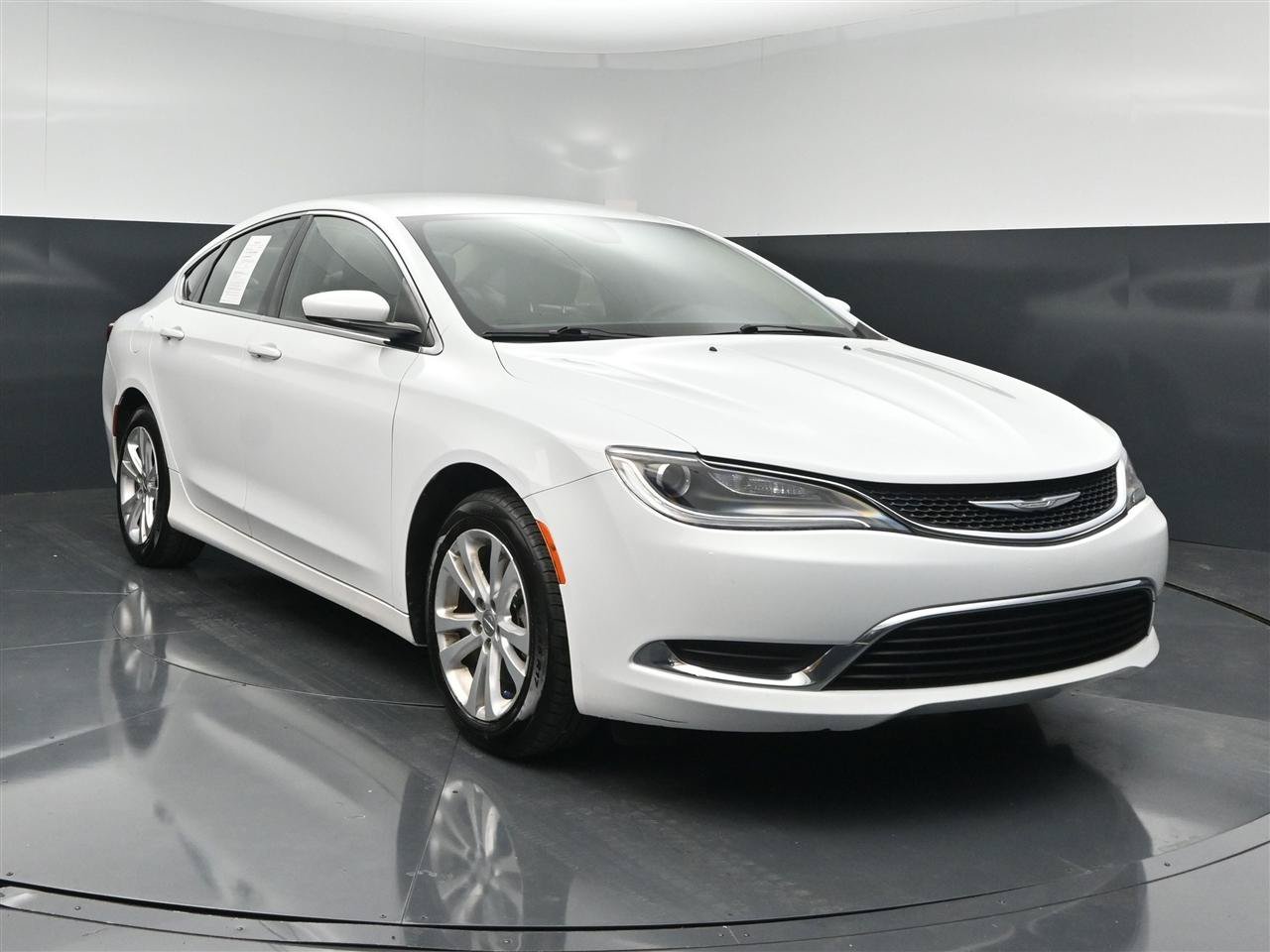 Used 2017 Chrysler 200 Limited Platinum w/ Comfort & Convenience Group